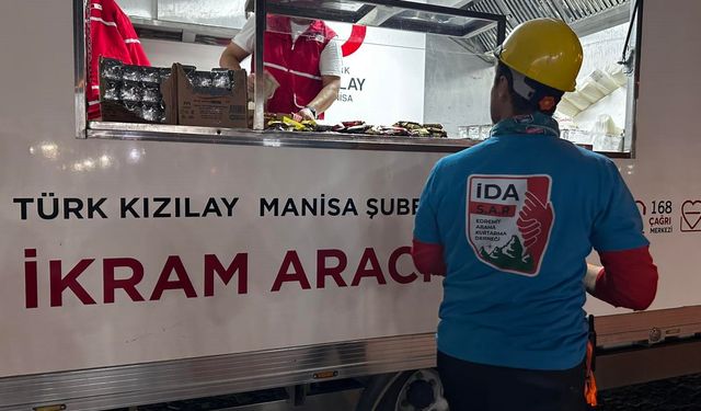 Türk Kızılay Manisa’dan deprem ve yangın bölgelerine destek