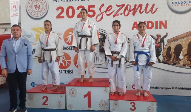 Salihlili judocu Zeynep Sağır, Türkiye üçüncüsü oldu