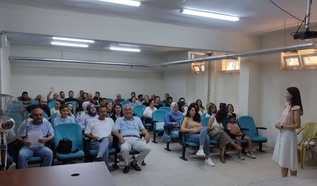 Sarıgöl'de Türkiye Yüzyılı Maarif Modülü Eğitimi Semineri düzenlendi