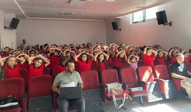 Sarıgöl’de öğrenciler 'Sağlıklı gelecek' için bilgilendirildi