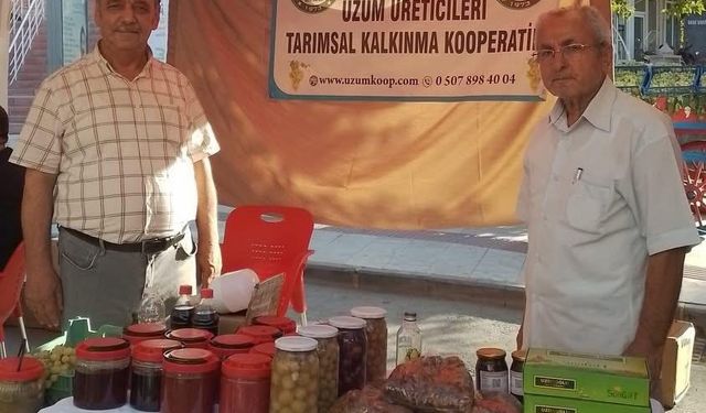 Sarıgöl Üzüm Kooperatifi festivale damga vurdu