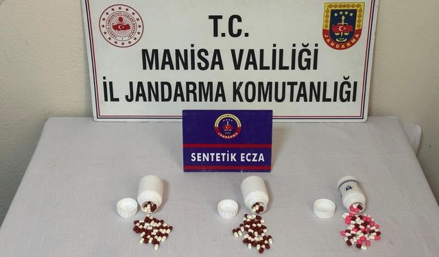 Uyuşturucu hapla yakalandılar