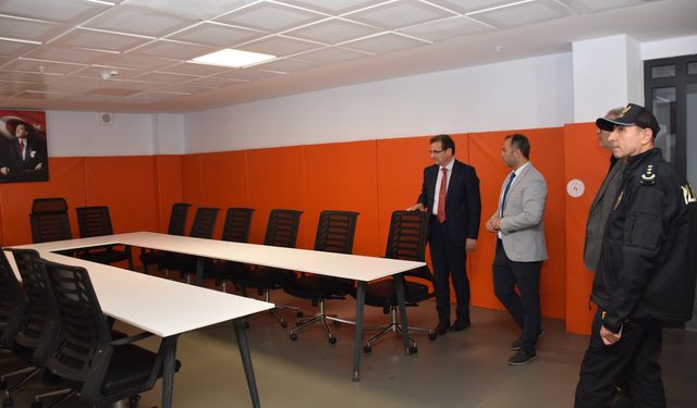 Kaymakam Güldoğan, Salihli’nin spor merkezini ziyaret etti