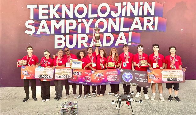 Yılın öğretmeni ve ekibi 2025 TEKNOFEST'in gözdesi oldu