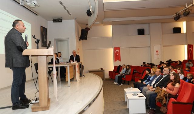 Yunusemre’de ‘Temiz Nefes Sağlıklı Gelecek" paneli