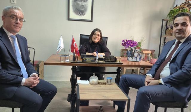 Kaymakam Dalak’tan kadın muhtara teşekkür