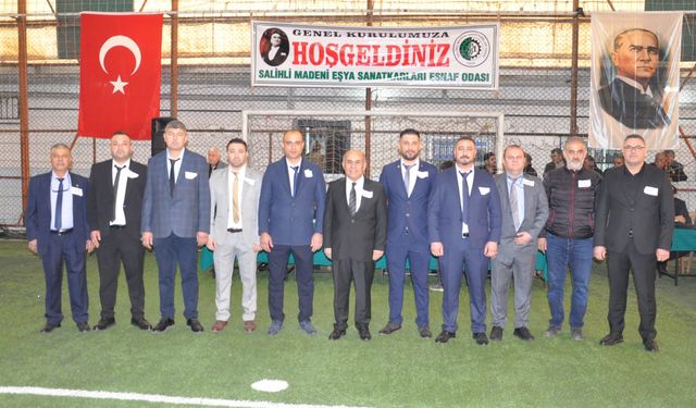 Salihli Madeni Eşya Sanatkarları Esnaf Odası Genel Kurulunda Yüksel Hisar güven tazeledi