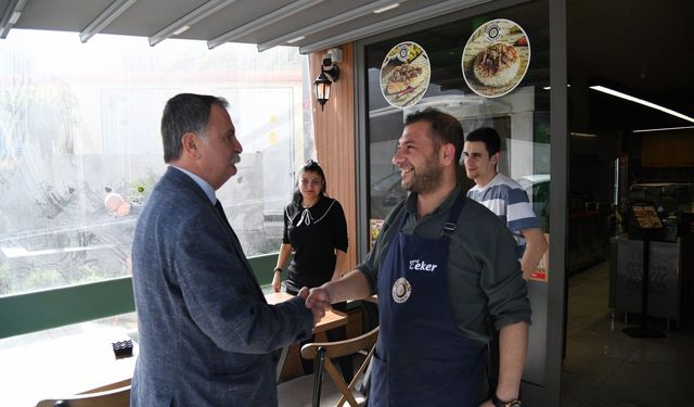 Başkan Balaban esnafın sorunlarına çözüm üretmek için sahada