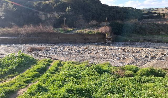 Ziyanlar’da dere taştı, tarım arazileri zarar gördü