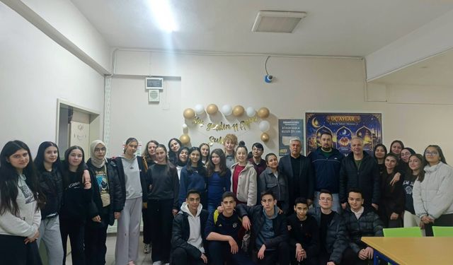 Sarıgöl’de liseliler aynı sofrada buluştu