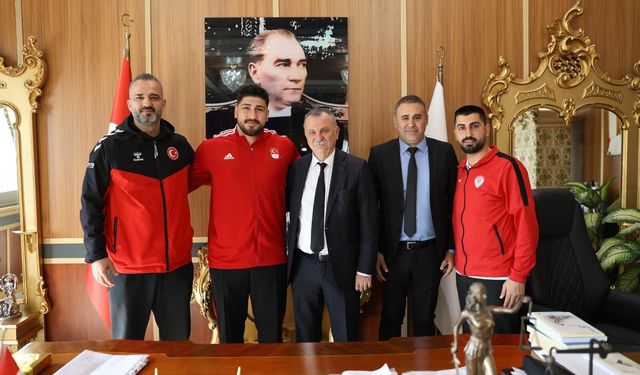 Avrupa Şampiyonu Mert Şişmanlar Yunusemre Belediyespor’da
