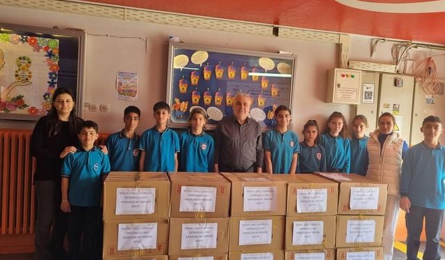 Salihli’de öğrencilerden Ramazan’da dayanışma örneği