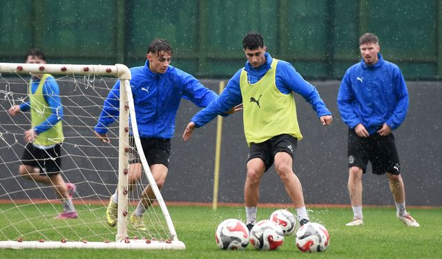 Manisa FK’da Adana Demirspor mesaisi sürüyor