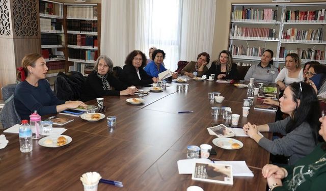 Şehzadeler’de "Kitap, kahve ve Kurabiye" buluşmasıyla başladı