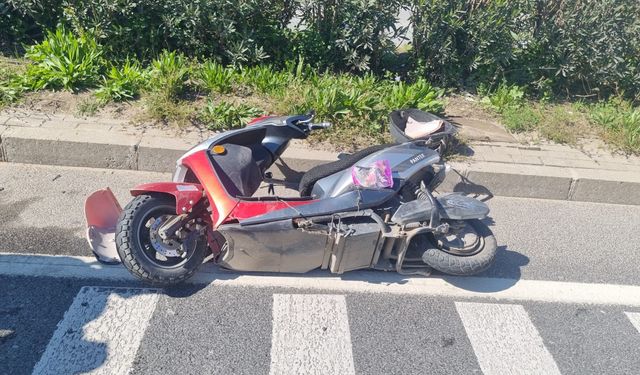 Salihli’de ekobis ve motosiklet çarpıştı: 3 yaralı