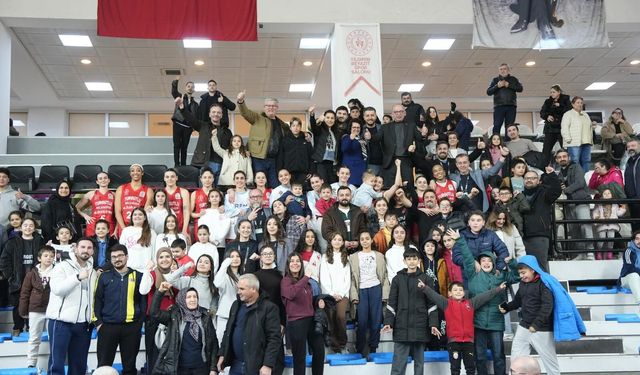 Potanın Kraliçeleri şampiyonluğa koşuyor