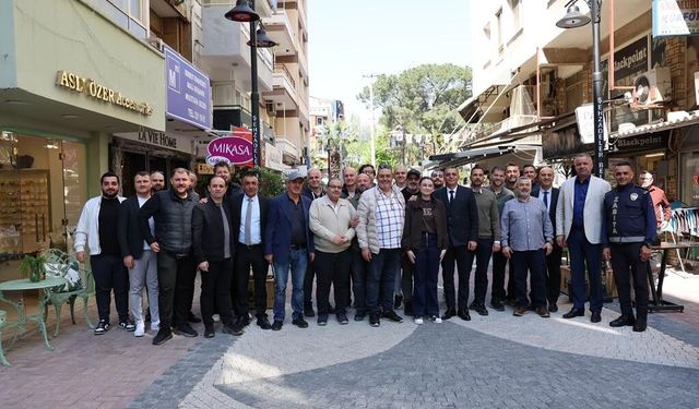Yenilenen Sevgi Yolu esnafından Başkan Şimşek’e kahvaltılı teşekkür