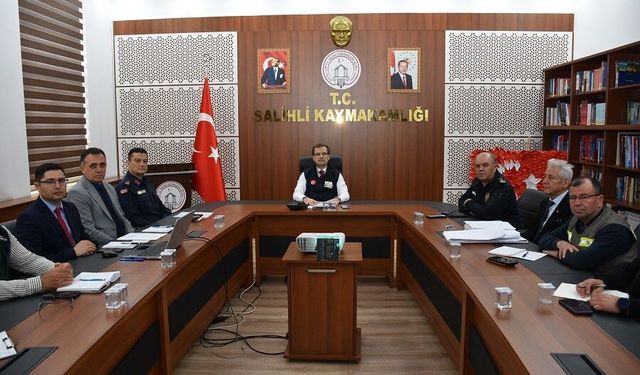 Salihli’de afet alarmı: Kritik riskler ve önlemler masaya yatırıldı