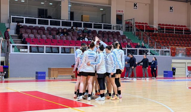 Manisa'nın potadaki tek kadın takımı yarı finalde