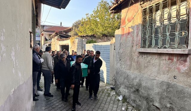 Manisa’da bir kişi evinde ölü bulundu