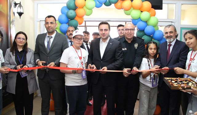 "TÜBİTAK 4006 Bilim Fuarı" göz doldurdu