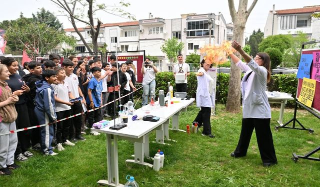 Manisa’da öğrenciler bahar şenliği ile geleceğe çiçek açtı