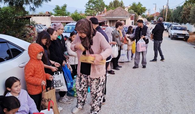 Asırlık gelenekle çocukların yüzü gülüyor