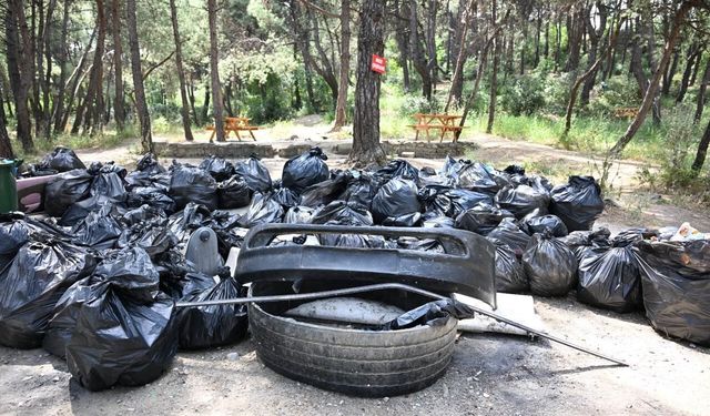 Çiftlik Park Mesire Alanı’nda çevre için el ele verildi