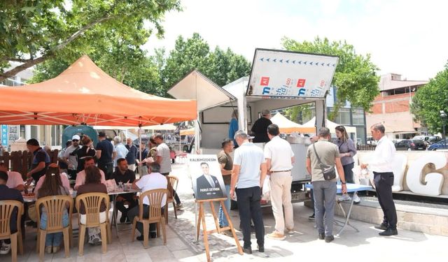 Sarıgöl’de Ferdi Zeyrek için lokma hayrı düzenlendi