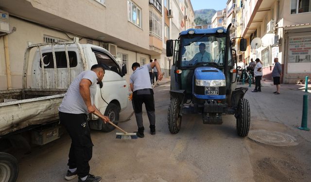Şehzadeler’de iki mahallede kapsamlı temizlik