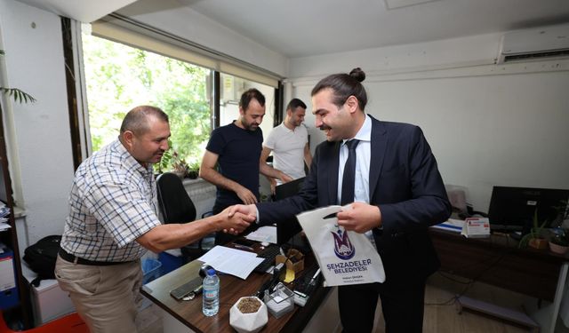 Şehzadeler Belediyesi’nden personele Babalar Günü jesti