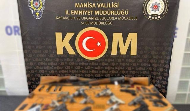 Manisa'da silah tacirlerine ağır darbe