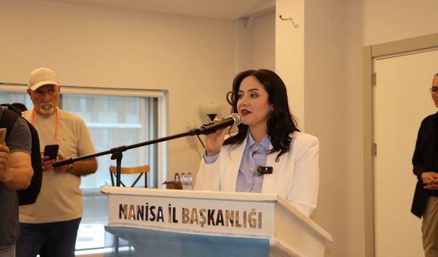 İYİ Parti Manisa İl Başkanı Gözde Aytaç, TBMM’ye sunulan arpa ve buğdaya yönelik kanun teklifini duyurdu.