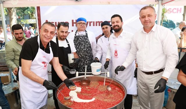 Başkan Hakan Şimşek hemşerileriyle aşure bereketini paylaştı