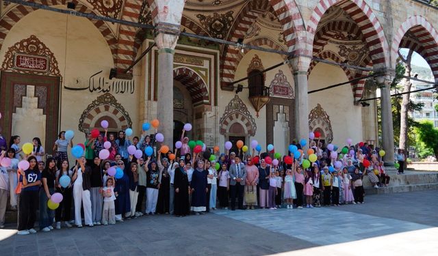 Şehzadeler'de yaz Kur'an kurslarına yoğun ilgi
