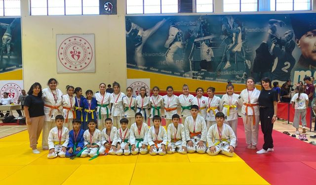 Salihli'den 21 madalyalık zafer