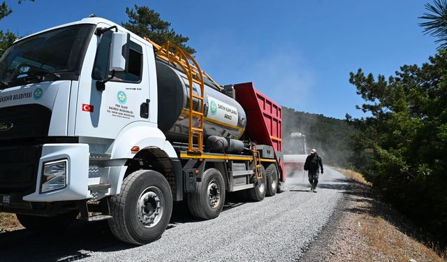 Gördes'in kritik yolunda asfalt mesaisi başladı