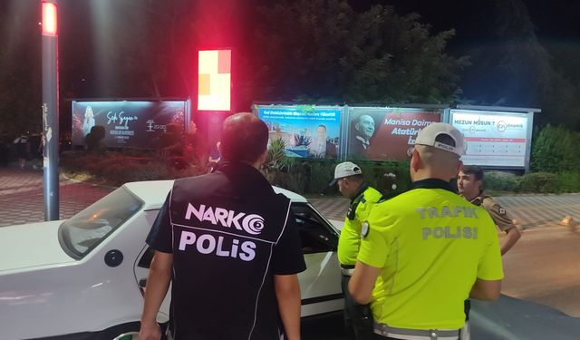 Manisa'da dev narko uygulaması: 15 bin 956 içimlik uyuşturucu ele geçirildi