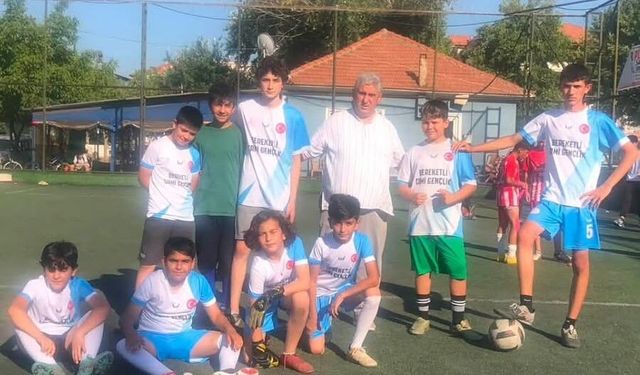 Kur'an kurslarında dostluk sahaya taşındı