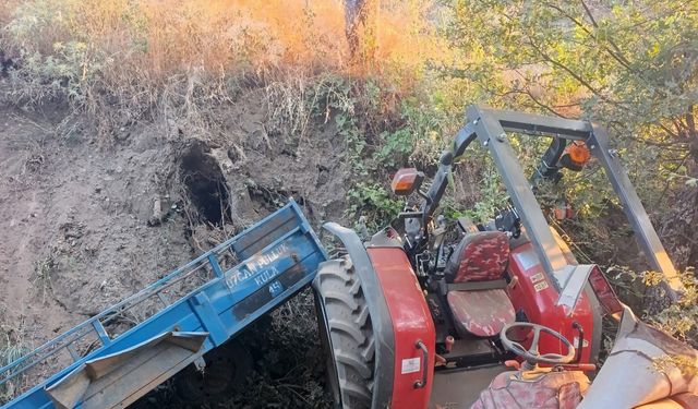 Traktörü durdurmak isterken hayatından oldu