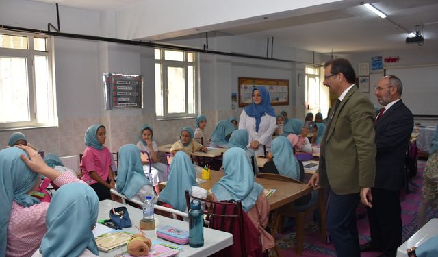 Kaymakam Güldoğan,Yaz Kur’an Kursu öğrencileriyle buluştu