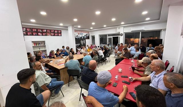 CHP Selendi İlçe Teşkilatından 150 kişi istifa etti