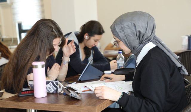 Şehzadeler’den YKS adaylarına ücretsiz koçluk ve deneme kulübü