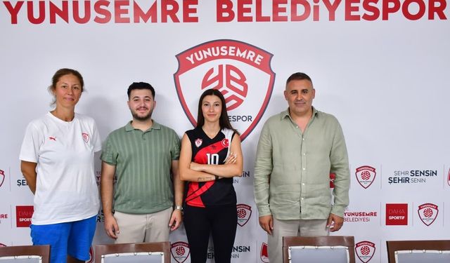 Yunusemre'de Tuğçe Köse yuvada kaldı