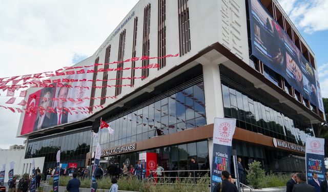 Manisa'nın bilgi üssü 490 bin ziyaretçiyi ağırladı