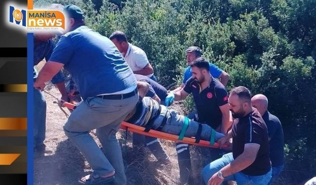 Dereye devrilen traktörün sürücüsü hayatını kaybetti