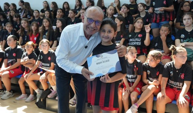 Turgutlu'da 2 bin çocuk yazı spor ve sanatla geçirdi