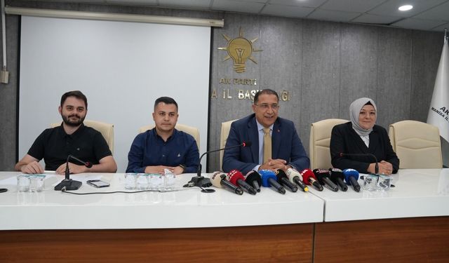 Turgut rüşvet iddialarını değerlendirdi