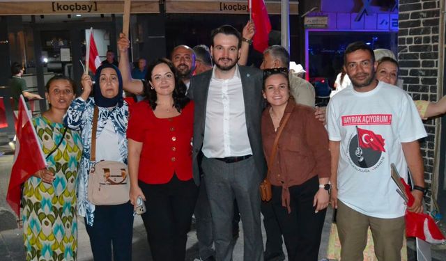 İYİ Parti’nin Balıkesir Mitingine Manisa’dan Yoğun Katılım