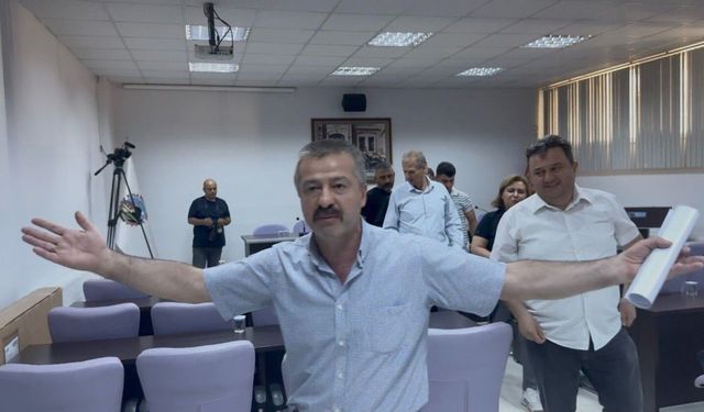 Kula Belediye Meclisi'nde spor salonu tartışması